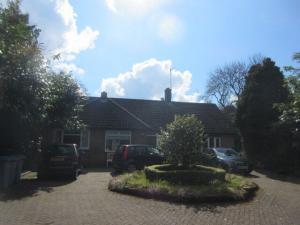76 Chelford Rd, Macclesfield.